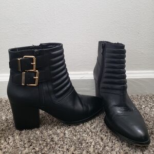Saks Fifth Avenue Ankle Boots, Women’s 7 M Black Buttery Leather, Pointy Toe